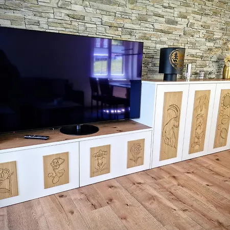 Valere B - It's Magic Gmbh